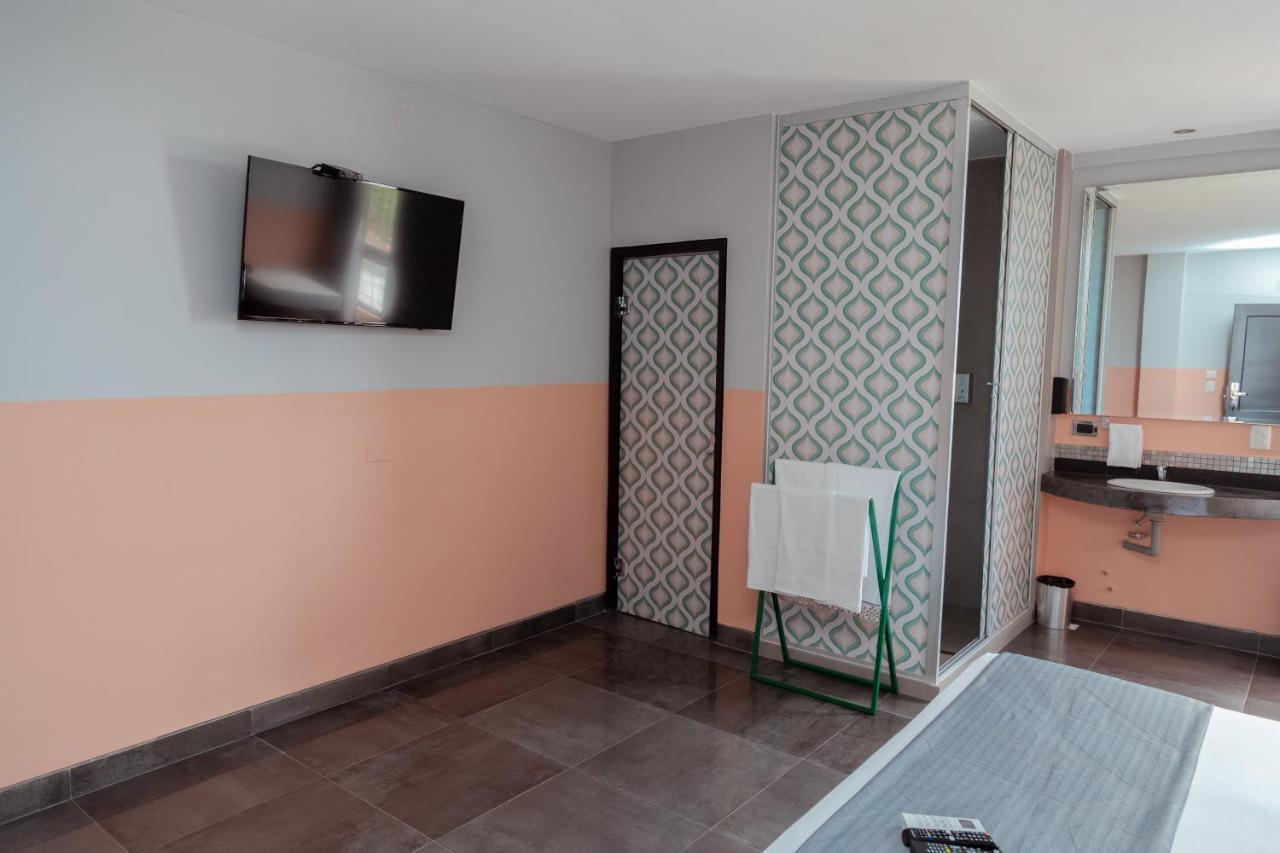 סנטה קרוז דה לה סיירה Hotel G מראה חיצוני תמונה