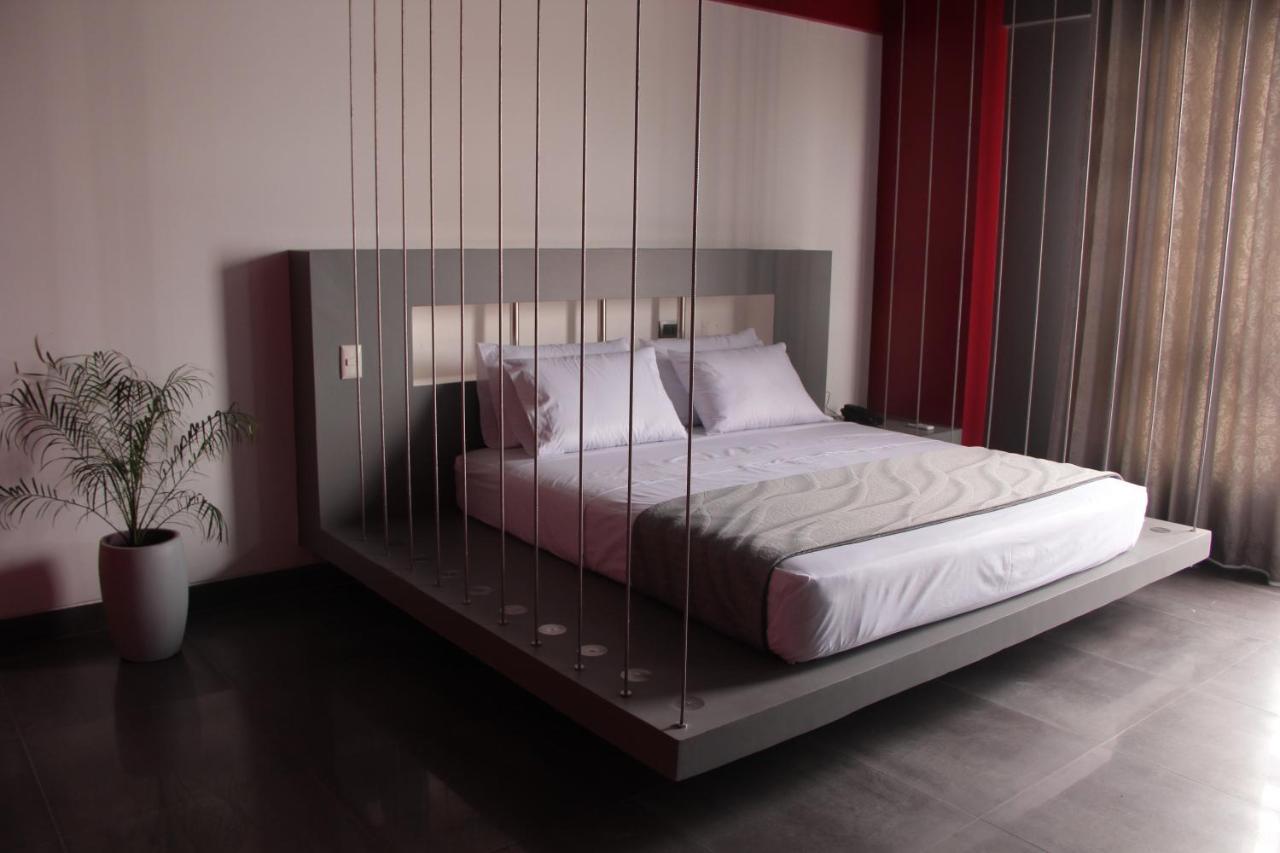סנטה קרוז דה לה סיירה Hotel G מראה חיצוני תמונה